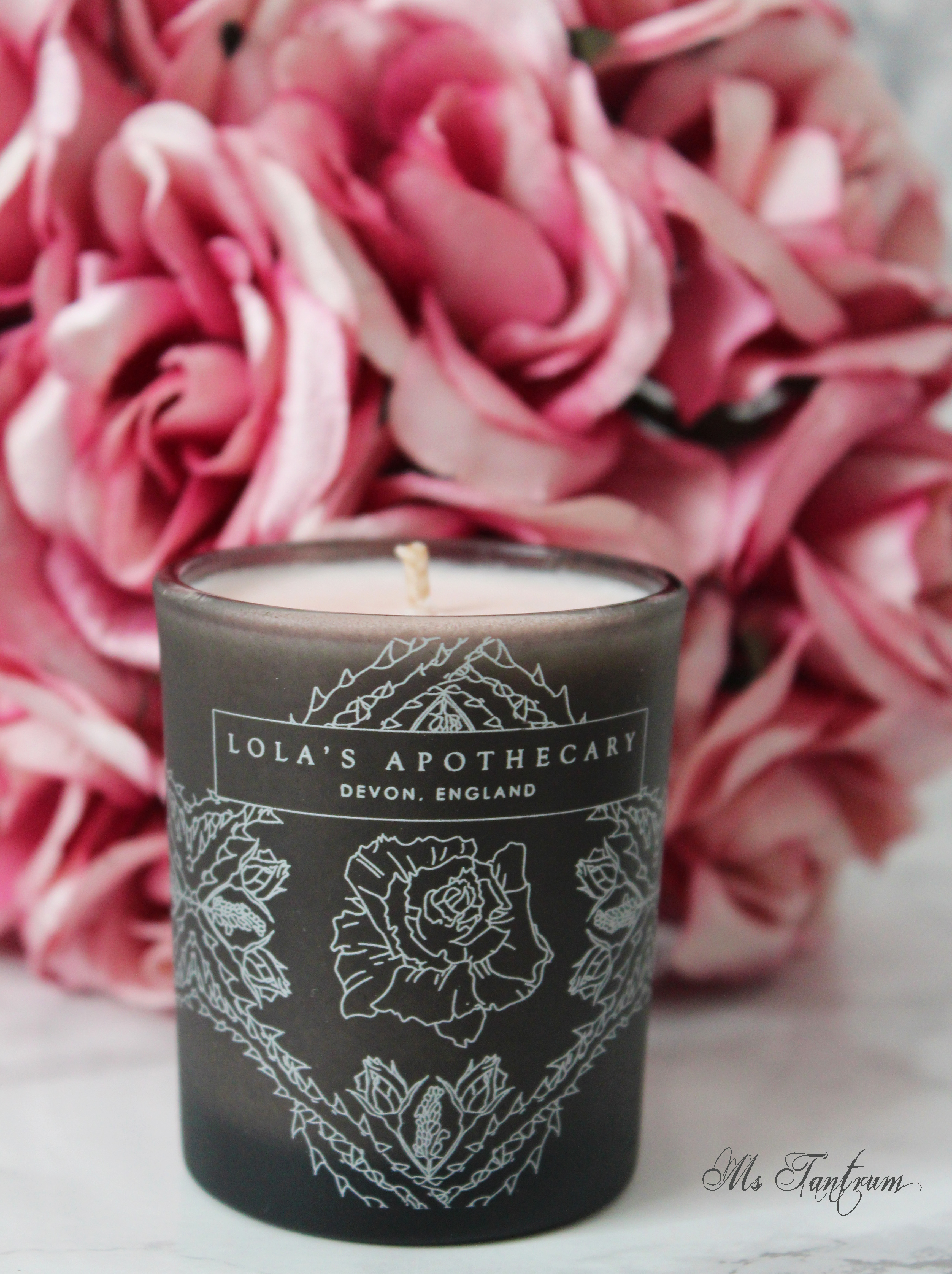 Lola's Apothecary Delicate Romance Candle