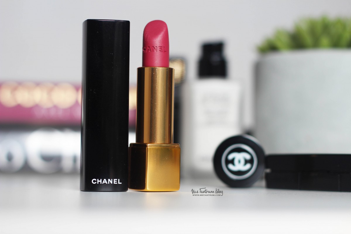 Chanel lipstick review - Rouge allure velvet luminous matte