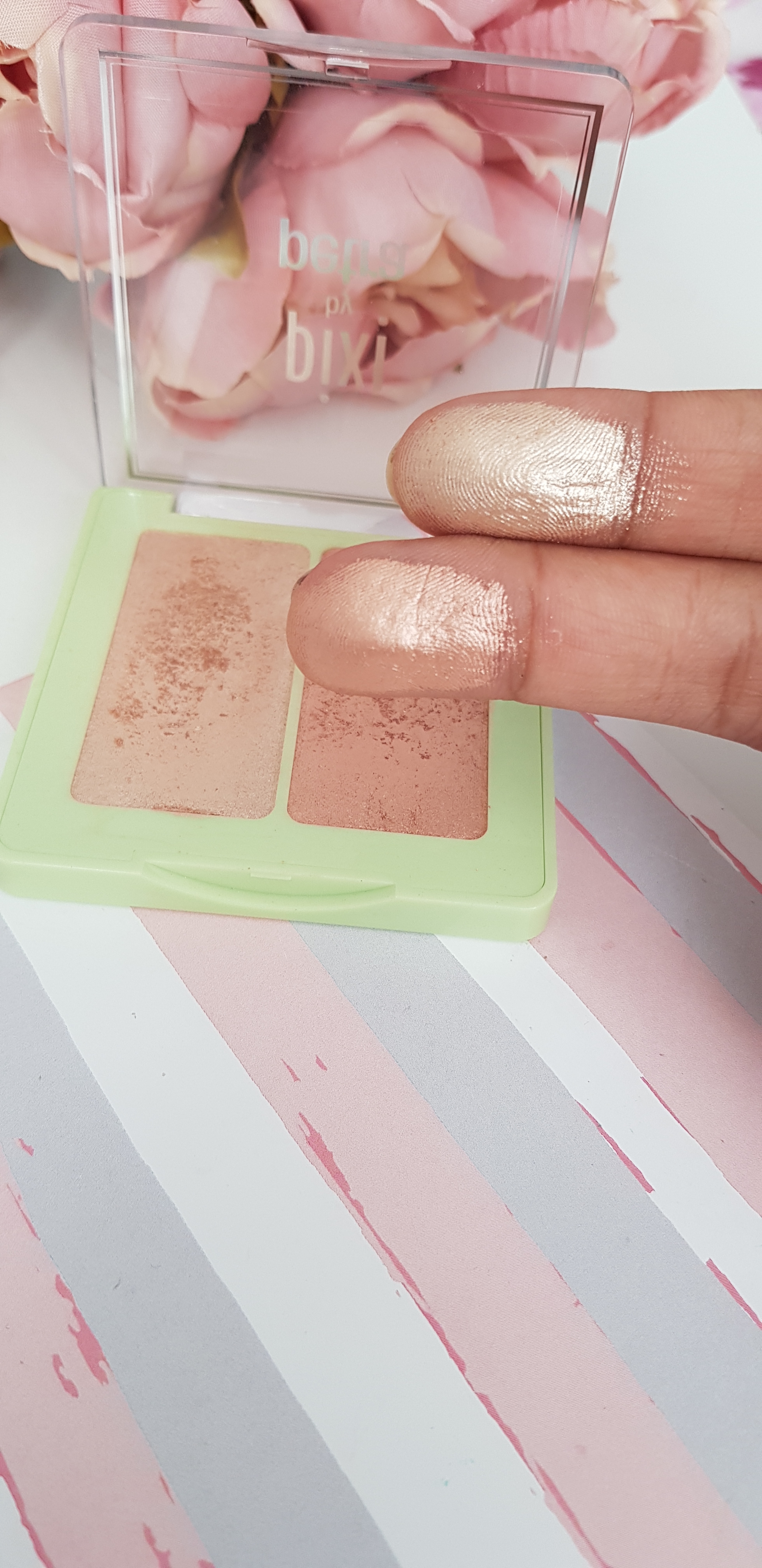 Pixi Beauty Glow in a Box - Glow-y Gossamer Duo highlighters - Ms Tantrum Blog