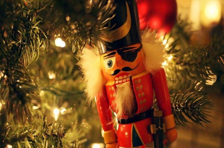 Christmas Gift Guide for Him | Ms Tantrum Blog