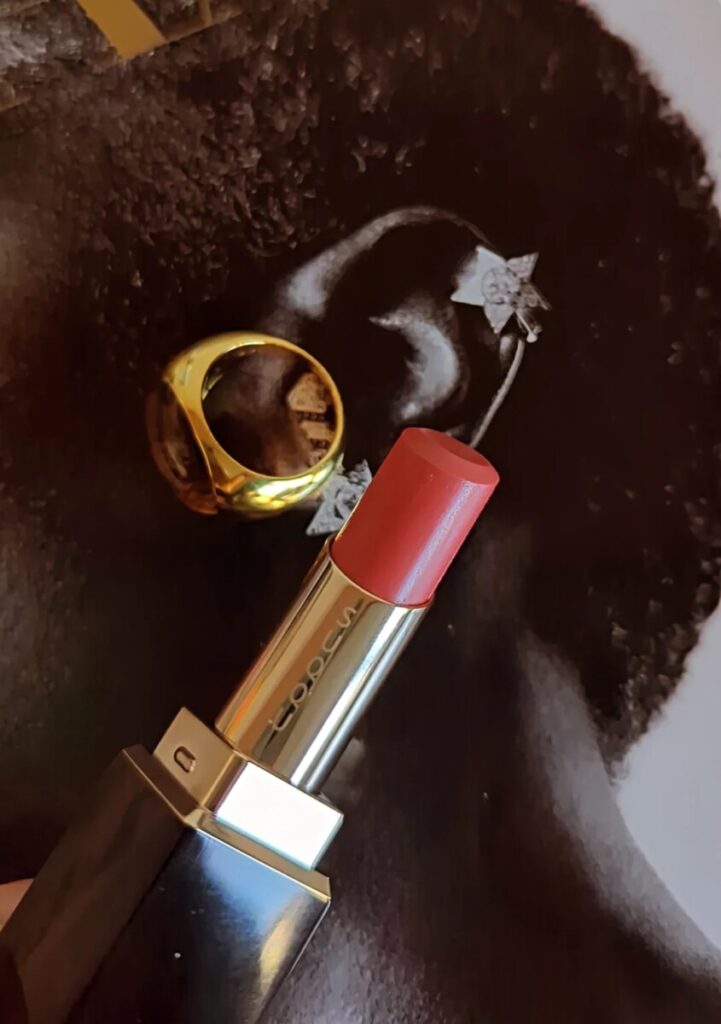 Moisture Glazing Lipstick - SUQQU